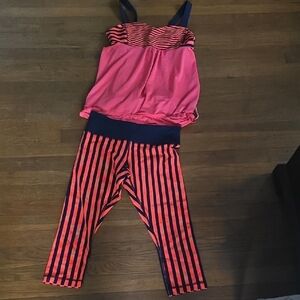 2 PIece LULULEMON WORKOUT SET.